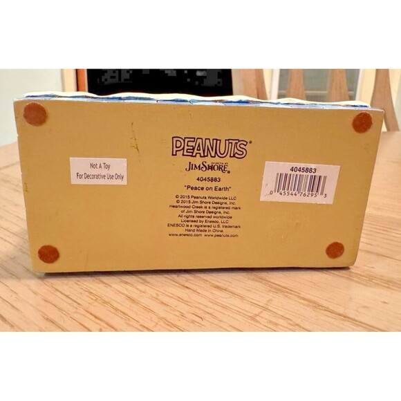 Jim Shore Peanuts Peace On Earth Traditions Charlie Brown - RETIRED #4045883 - Picture 4 of 4